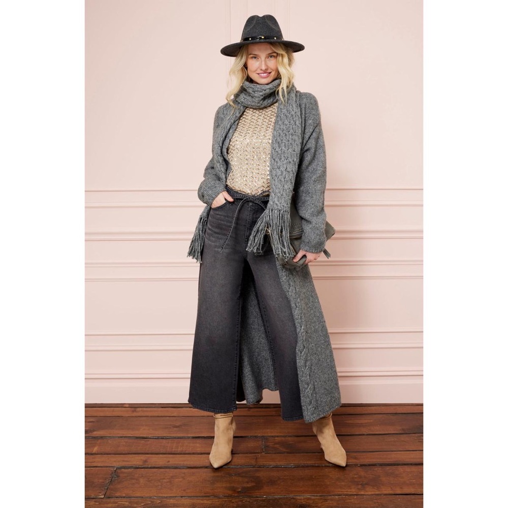 Christie Brinkley Long Cardigan - Picture 1 of 2